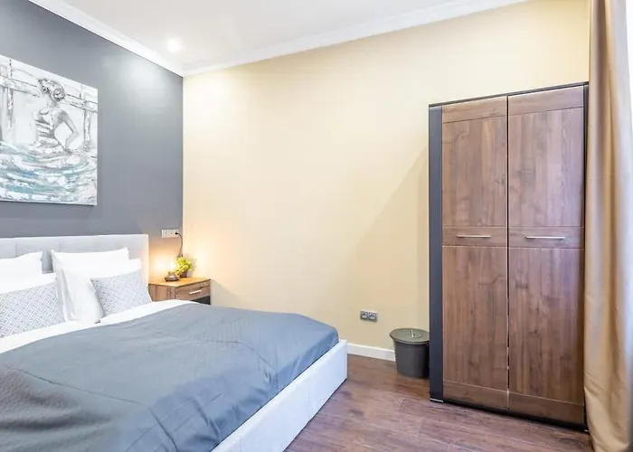 Cosy & Very Central Apartment - With Ac